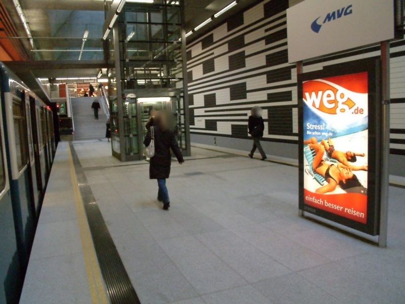 Oberwiesenfeld/ U-Bahnhof Bahnsteig Ost Gleis 1
