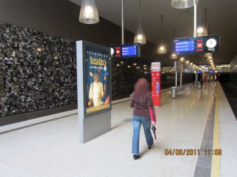 Moosacher St.-Martins-Platz Bahnsteig Gleis 2