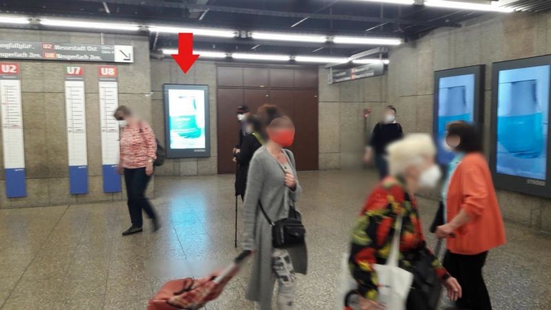 U-Bf Hbf, Zwischengeschoss U1/U2, Stele 1