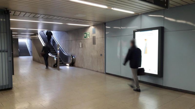 Max-Weber-Platz / Ausgang Landtag li.