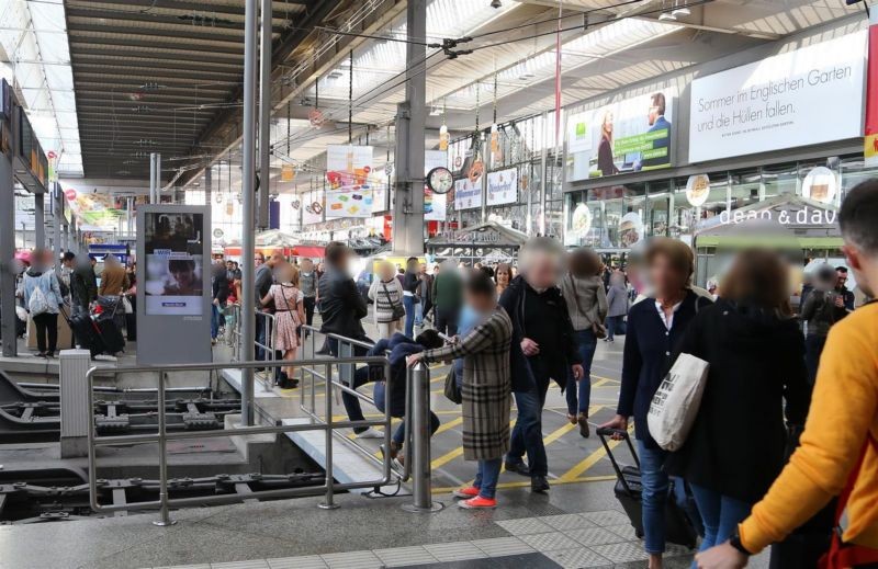 Hbf, Quer-Bstg., Gleisende Gleis 12