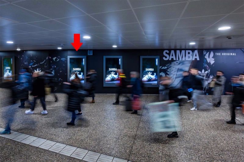 Hbf, VTE-3, z. S-Bahn, geg. der Rolltreppe, 4.Sto.