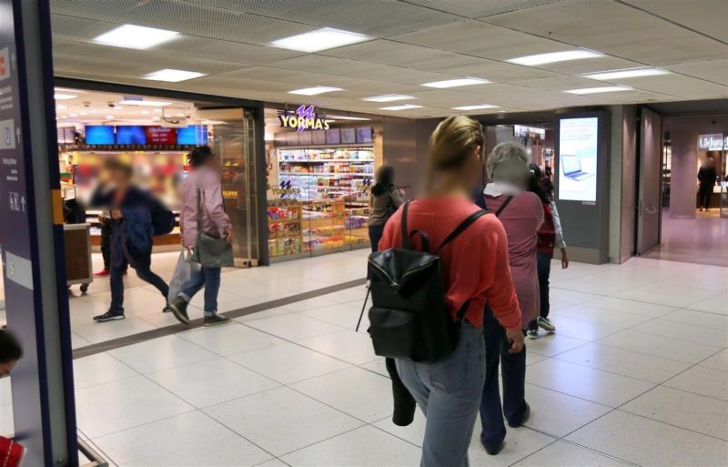 Hbf,S-Bahn-Verteilereb.-1,Zug. U-Bahn,rechts