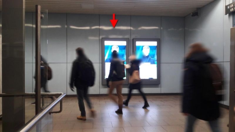 U-Bf M.-W.-Pl.Zwi.E.Ri.Aus.O geg.Tr.li.re.Paar