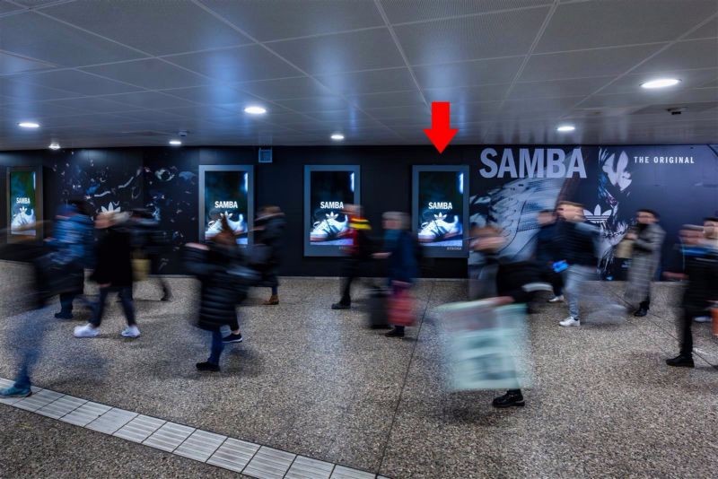 Hbf, VTE-3, z. S-Bahn, geg. der Rolltreppe, 6.Sto.