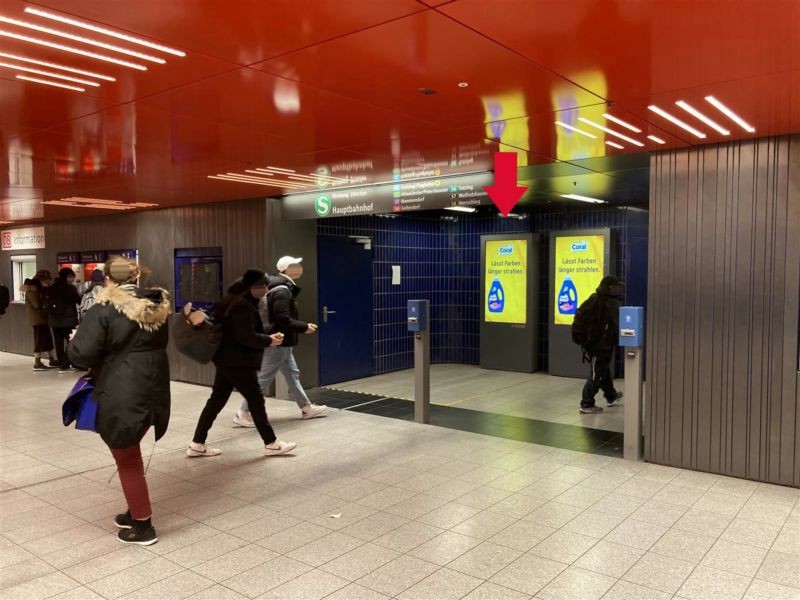 S-Bf Marienpl.,VTE-1, re. Zug. S-Bahn Ri.Hbf,1.Sto