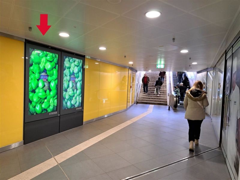 S-Bf Rosenh. Pl., Ausg. Weißenburger Str., 3. StO