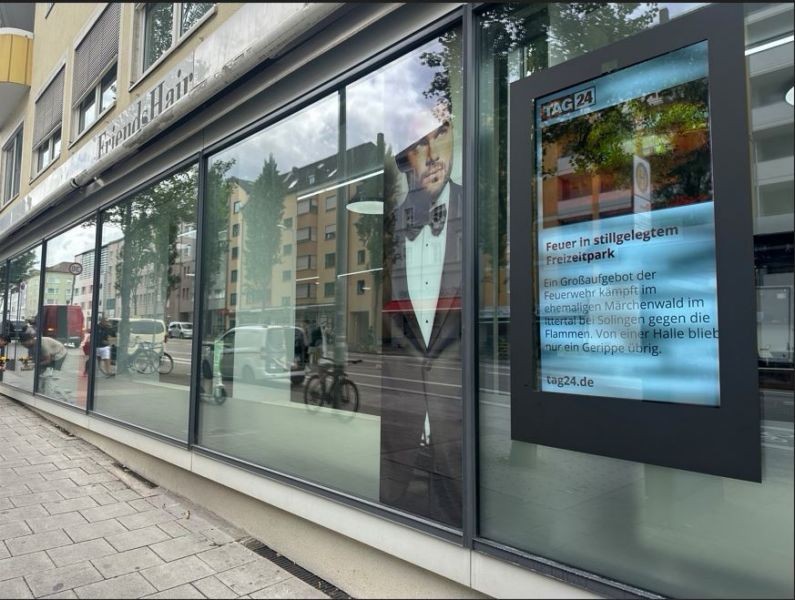Albert-Roßhaupter-Str. 16/re.