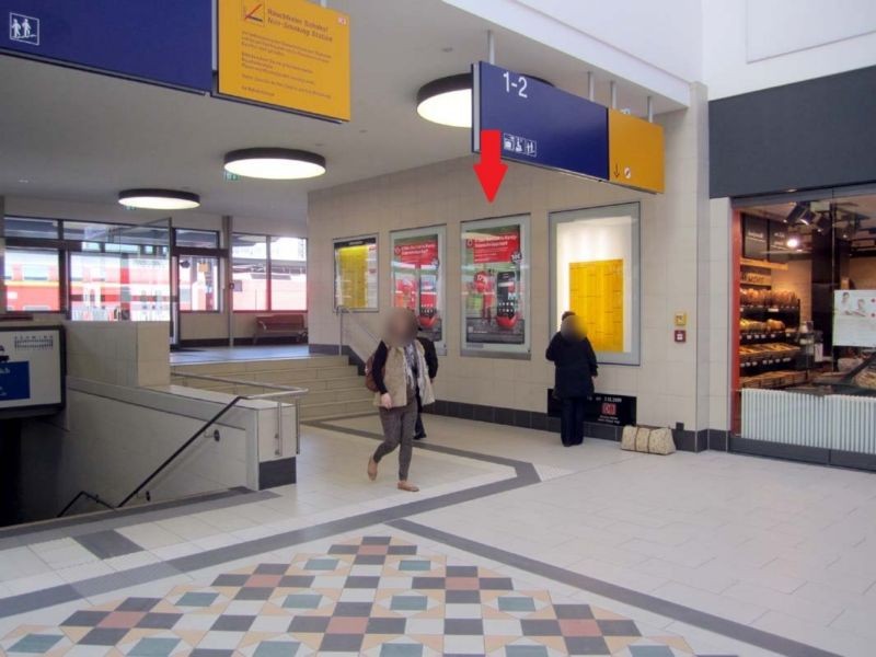 Hbf, EH, Durchg. zu Bstg., Gl. 1/2, re., 2. Sto.