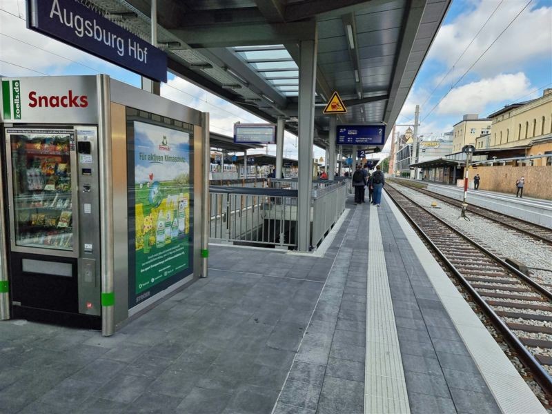 Hbf, Bstg., Gleis  2, Getränkeautomat