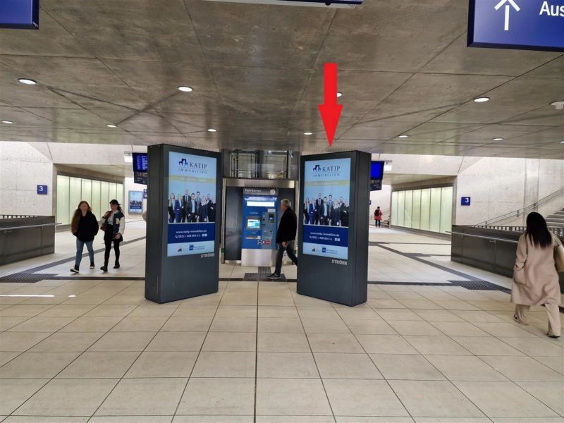 Hbf, zw. Gl. 1/2, Ri. Gl. 2, re. Sto.