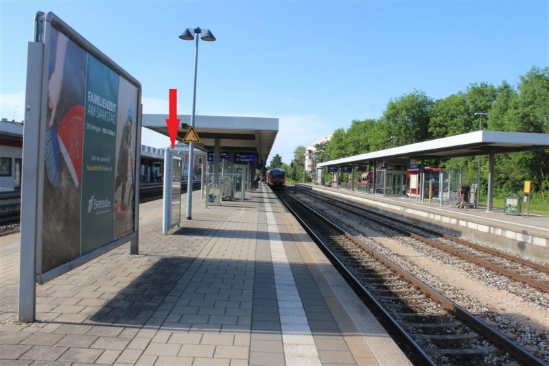 Bf, Bstg., Gleis 3, 1. Sto.