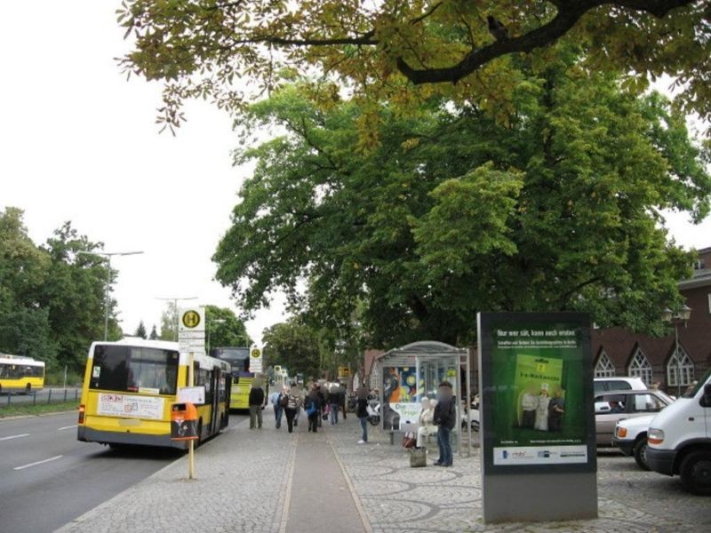 Kronprinzessinnenwegvor S-Bf Wannsee,Sicht PP