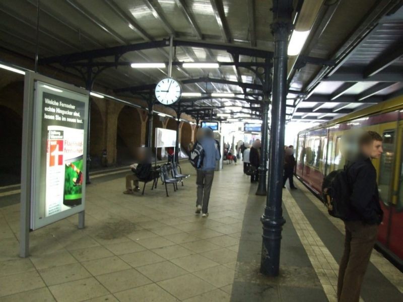 S-Bf Schönhauser Allee, Bstg., Gl.1, 1. Sto.