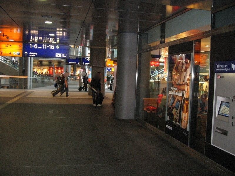 Hbf, Ebene -1, im li. Ausg. z. Friedrich-List-Ufer