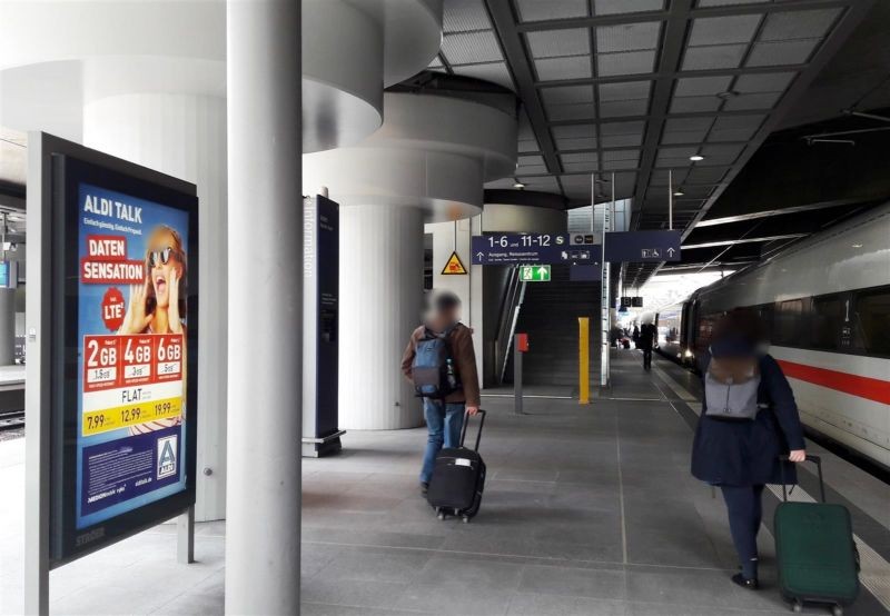 S-Bf Südkreuz, Bstg., Gl. 8, 1.Sto. (Abs. A)