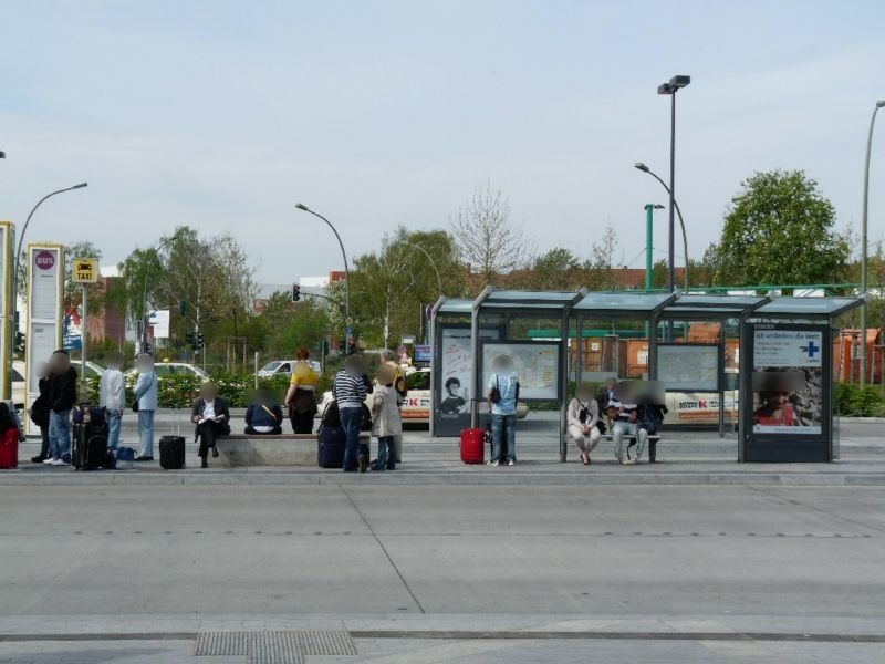 S-Bf Südkreuz, Vorplatz, HST vorn re, Innenseite
