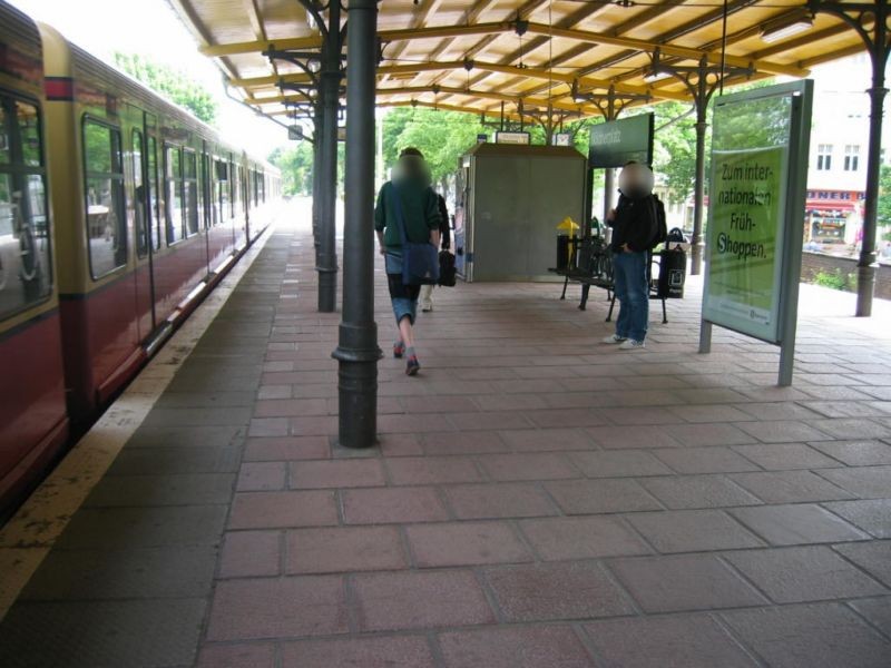 S-Bf Nöldnerpl., Bstg., Ri. Ostkreuz