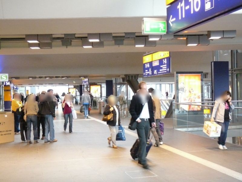 Hbf, Ebene +1, geg. Ditsch, We.re.