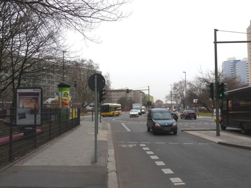 Str. d. Pariser Kommune 26/Rüdersd. Str./We.li.