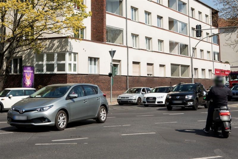 Gradestr. 28-32/Tempelhofer Weg