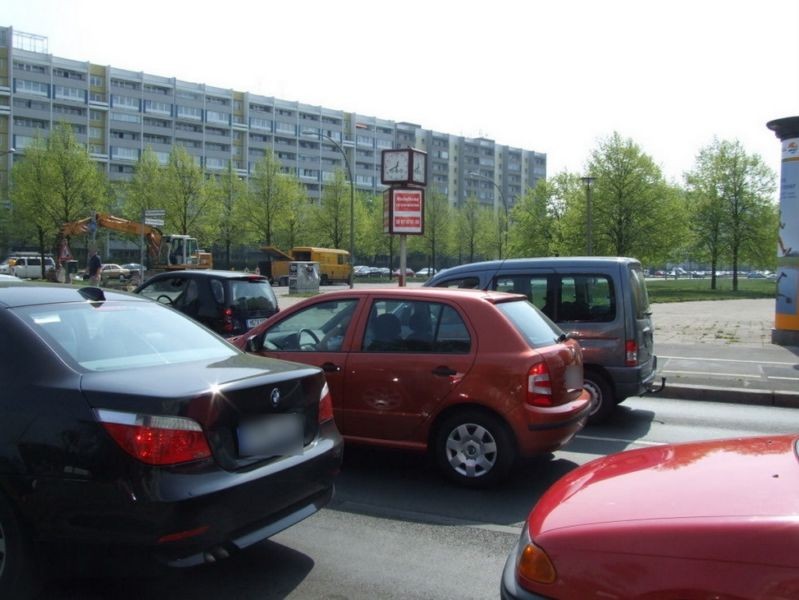 Platz der Vereinten Nationen/Mollstr. 18/S.4