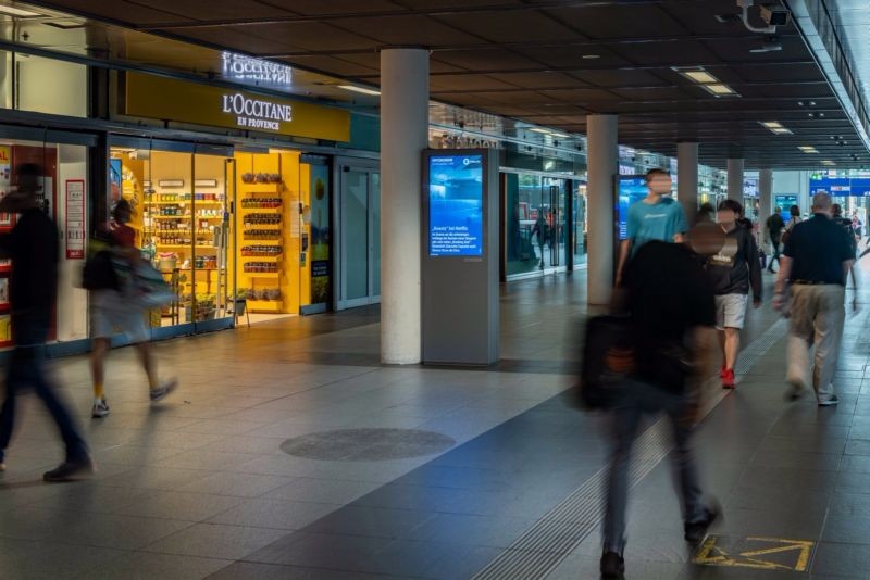 Hbf, Ebene +/-0,westliche Passage,4 Sicht Süd