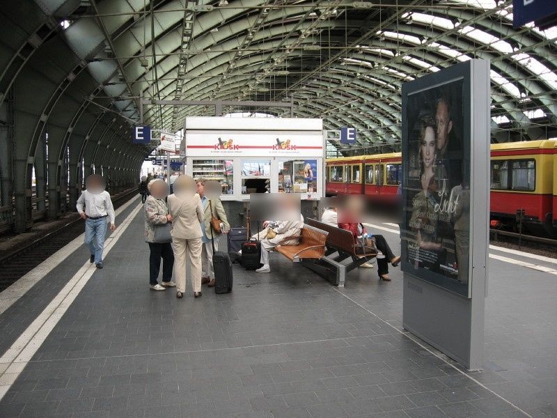 Bf Ostbahnhof, Bstg., Gl. 6, Abs. E, 2. Sto.