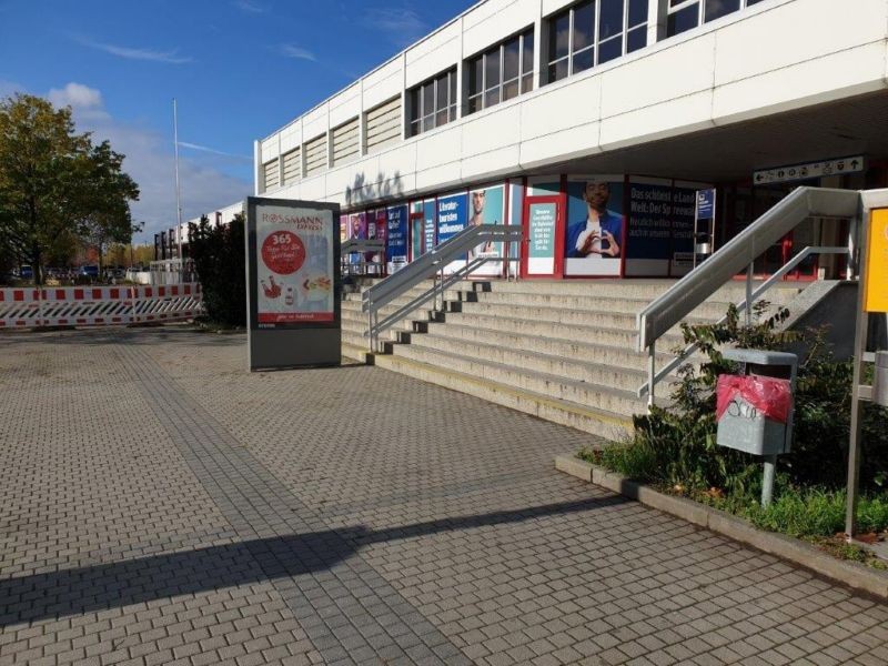 Hbf, Vpl. Haupteing., 1.Sto., Si. Vpl.