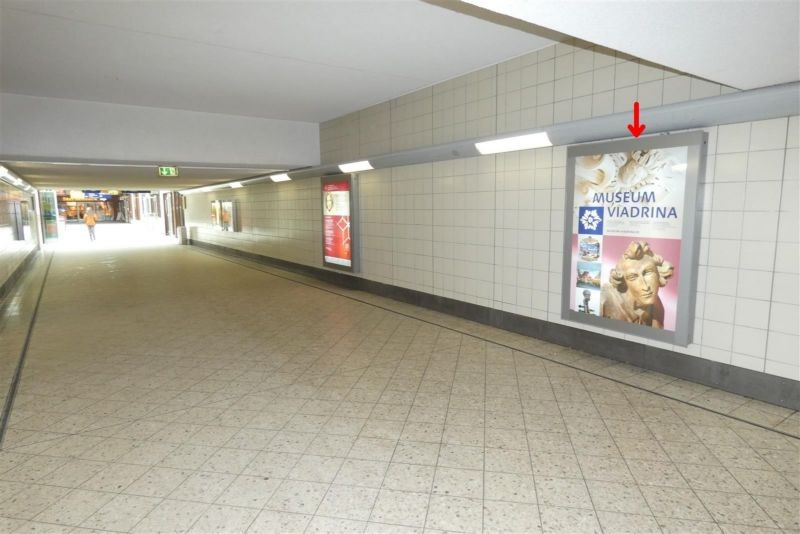 Bf, zw. EG u.Aufg. zu Bstg. 1, li. Wand, 2 Sto.