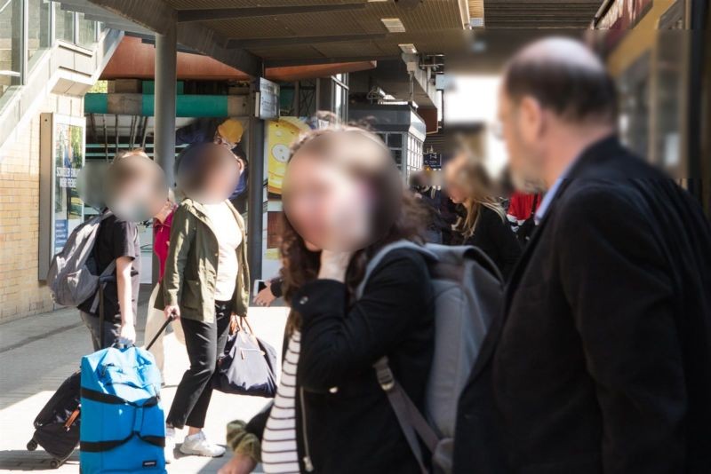 Hbf, S-Bstg., Seite Gleis 6, Ri. Berlin