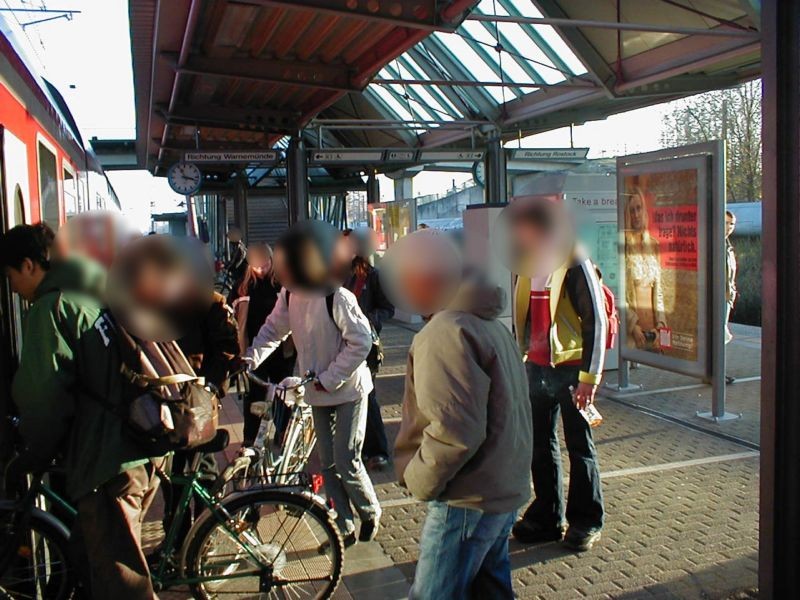 S-Bf Marienehe, zw. Sitzgruppe undFAKA, Ri. Warnem