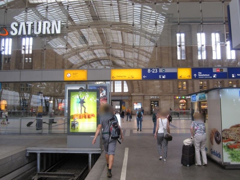 Hbf, Bstg., Gl. 7, hinter Gleisabschluss Ri. Ausg.