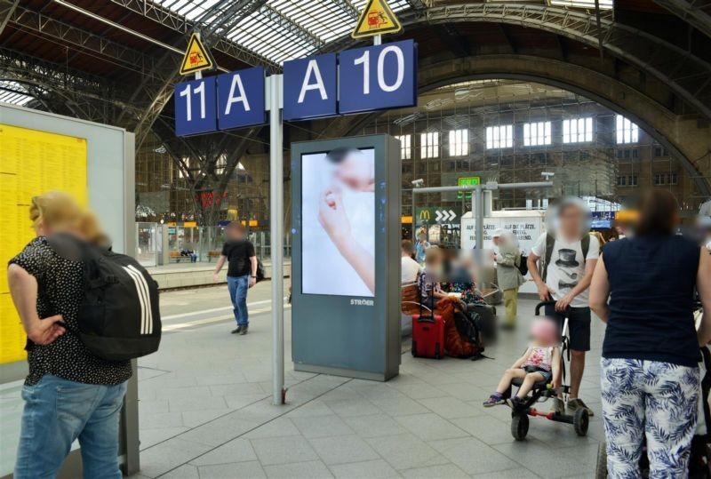 Hbf, Bstg., Gl. 10/11, Reihe 3