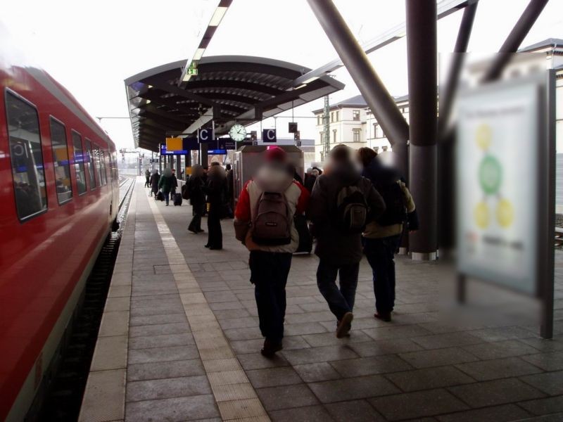 Hbf, Bstg., Gleis 2, 1. Sto.