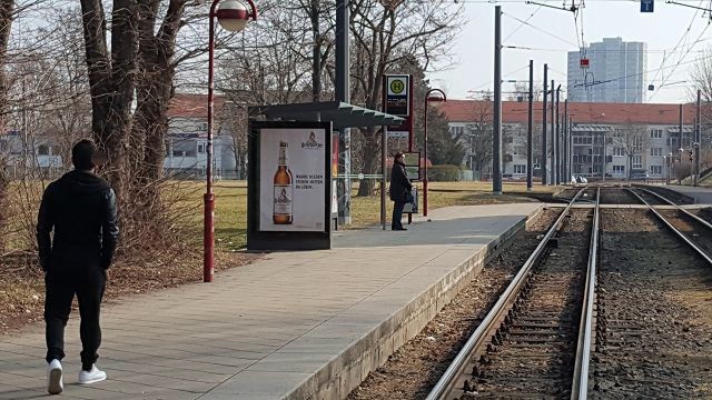 Friedrich-Ebert-Str.  44/Stadion Ost sew./We.li.
