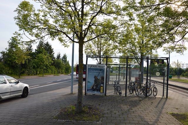 Gothaer Str./P+R Platz/Messe/li. außen