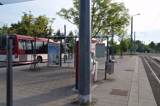 Gothaer Str./P+R Platz/Messe/re. außen