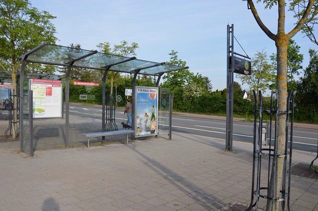 Gothaer Str./P+R Platz/Messe/re. innen