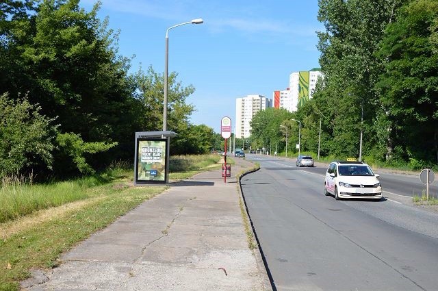 Str. der Nationen/Hanoier Str. sew./We.li.
