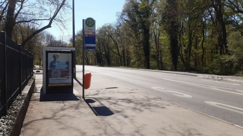 Gustav-Esche-Str. 150 m vor Rittergutsstr./We.li.