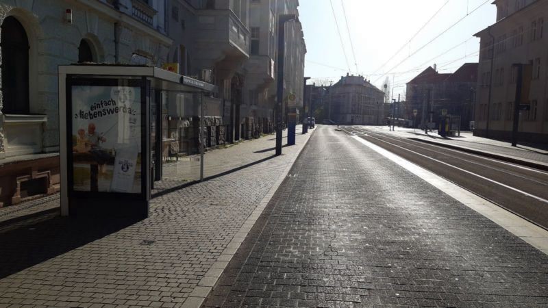 Jahnallee vor  63/Luppenstr./We.li.