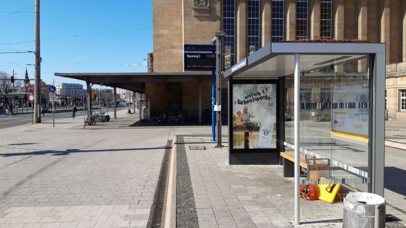 Willy-Brandt-Platz Nh. 7 vor Hbf/Bussteig 5/We.re.