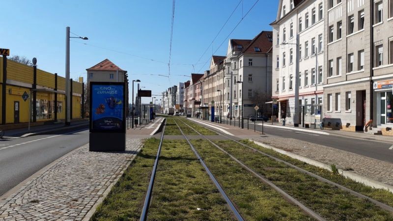 Lützner Str./HST Credéstr. sew./Mittelstreifen/We.
