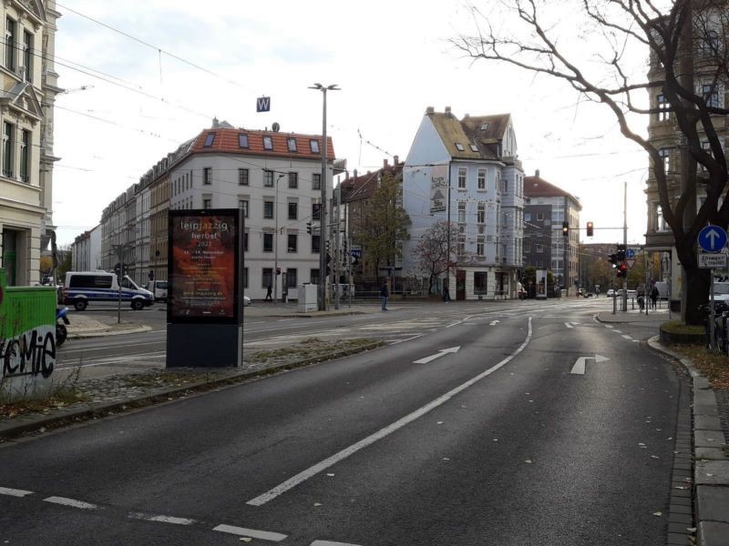Torgauer Str./Eisenbahnstr./Mittelstreifen/We.li.