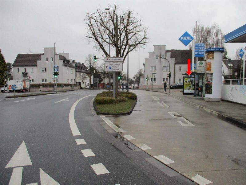 Friedrich-Ebert-Allee geg. 98-100 vor TS/We.re.