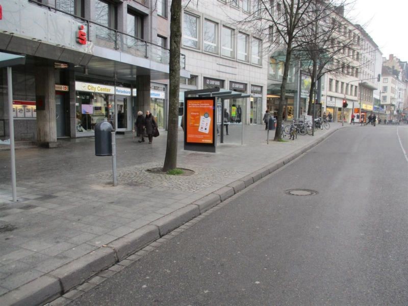 Friedrich-Wilhelm-Platz   1-3 re./We.li.