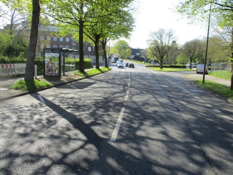 Karl-Marx-Allee geg. 220/We.li.