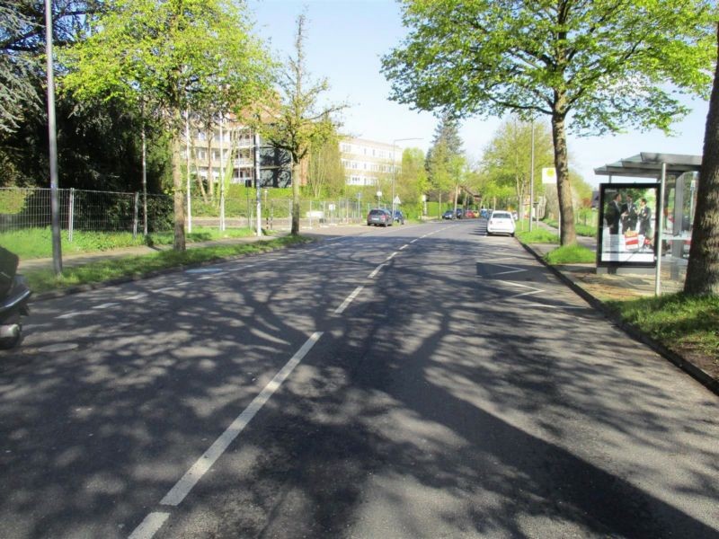 Karl-Marx-Allee geg. 220/We.re.