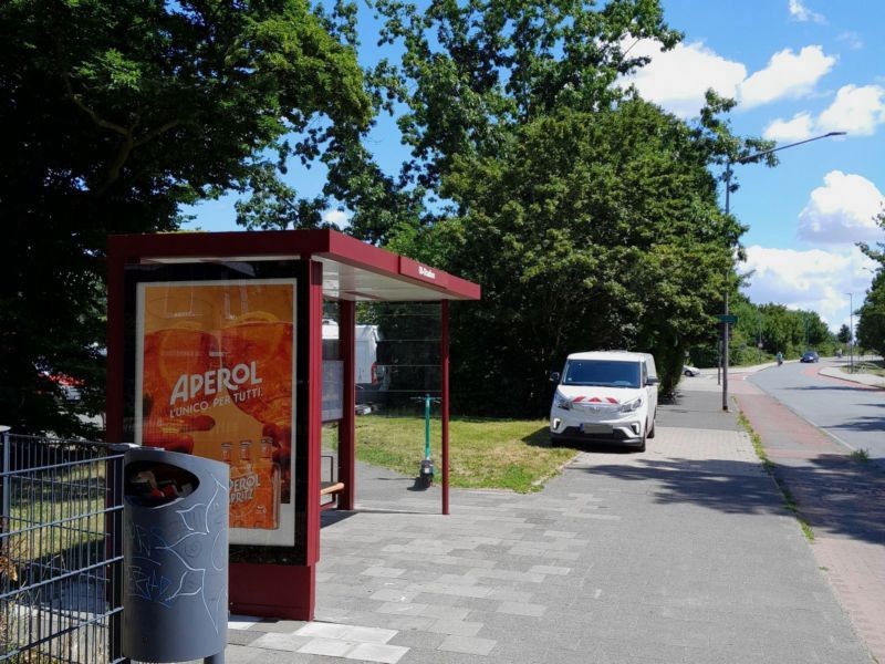 Manfred-von-Richthofen-Str./Stadion
